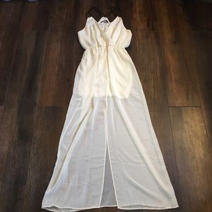 Honey Punch white flowy dress